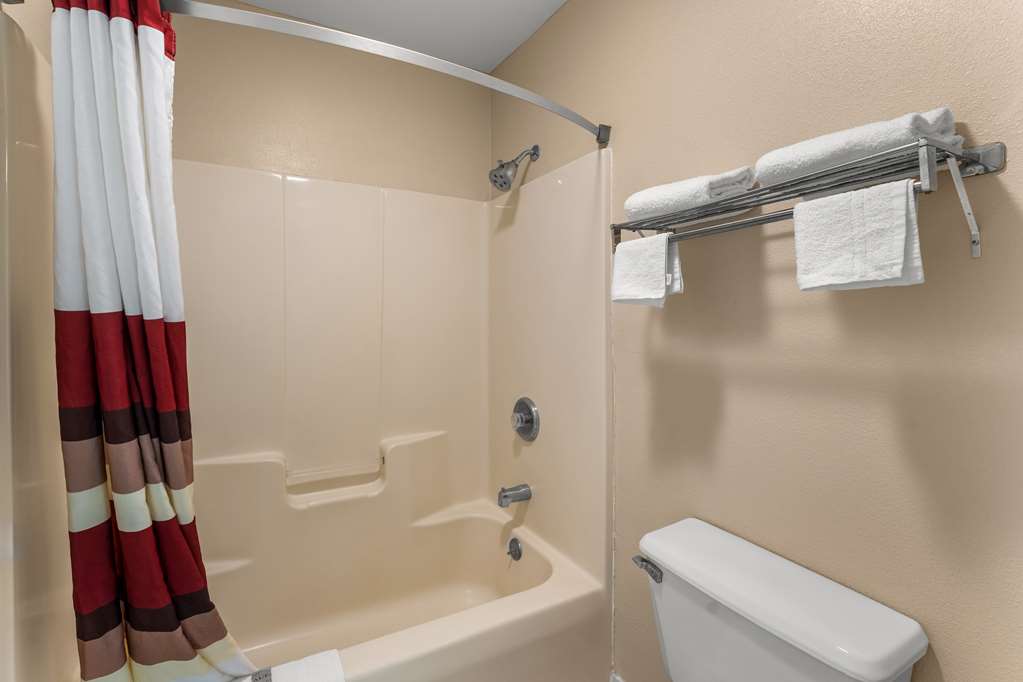 Americas Best Value Inn Montezuma - photo 17