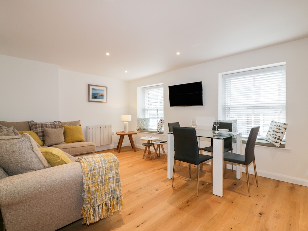 Midships — 5-Star Luxury Hotel in St Austell, United Kingdom