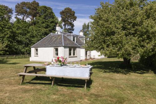 Pirnie Cottage — 4-Star Luxury Hotel in Kelso, United Kingdom