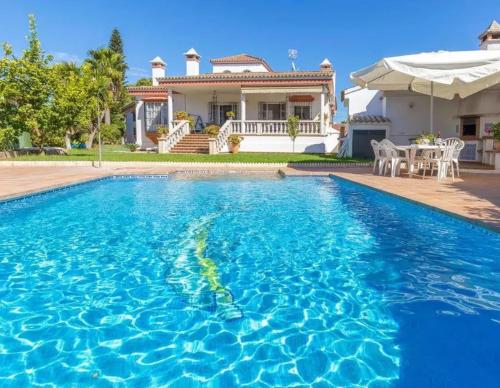 Charming house in Arcos with private pool — 4-Star Luxury Hotel in Arcos De La Frontera, Spain