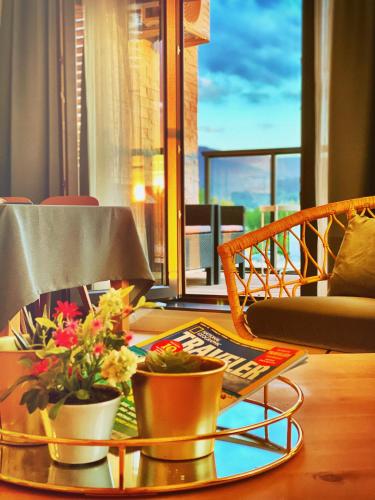 Apartament Hawkinsa — 4-Star Luxury Hotel in Jelenia Gora, Poland