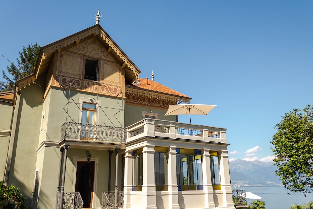 Ca Meison — 4-Star Luxury Hotel in Cannobio, Italy