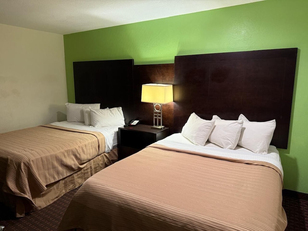 Hollister Inn - photo 11