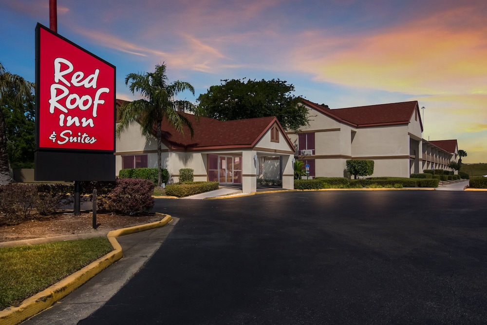 Red Roof Inn & Suites Brunswick I 95 - photo 30