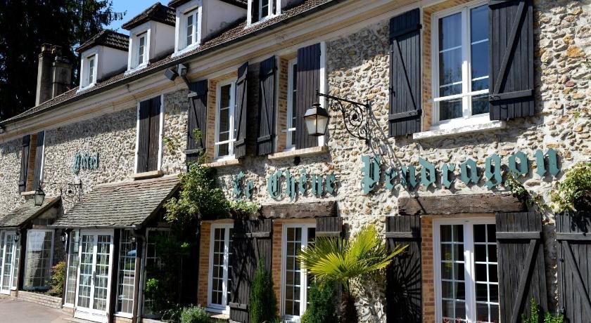 Le Chêne Pendragon pet-friendly hotel Saint-Leger-En-Yvelines