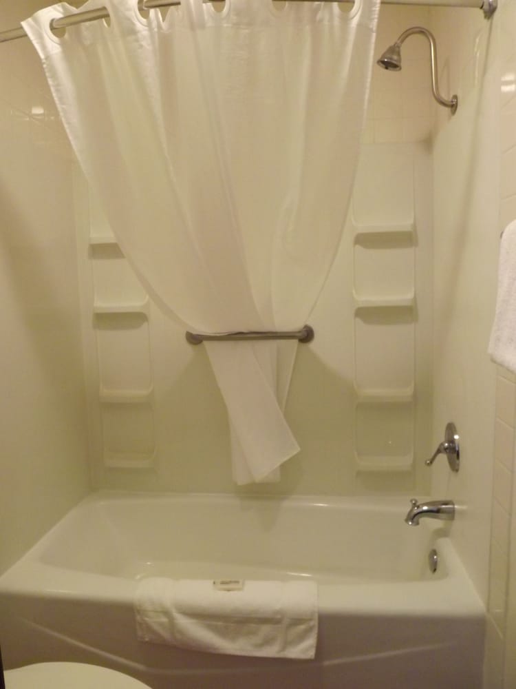 Crest Country Inn - photo 115