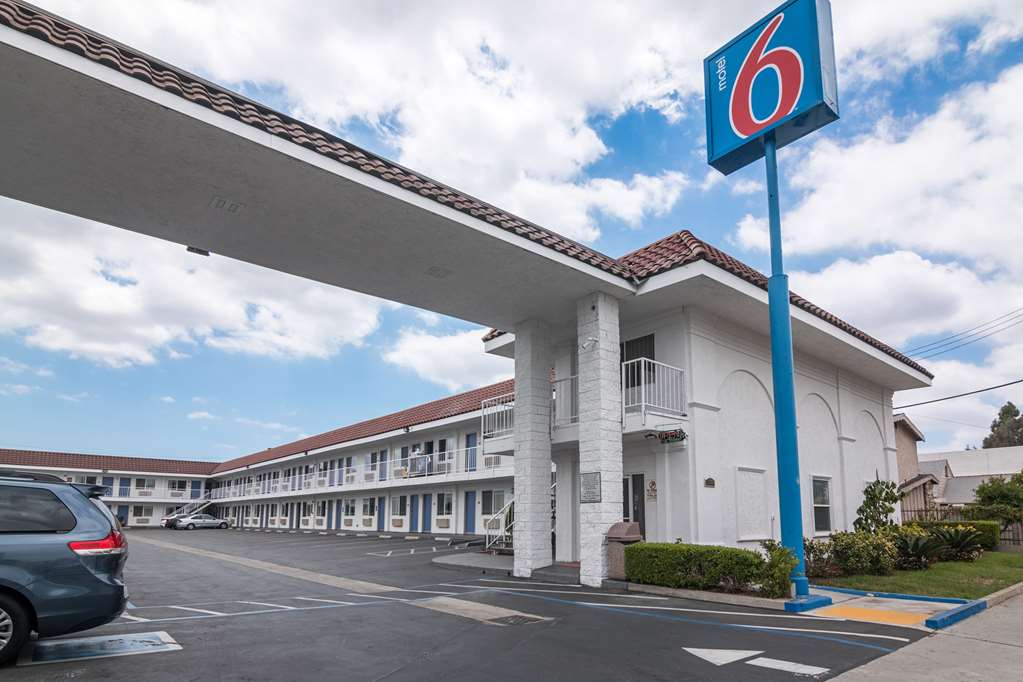 Motel 6 Norwalk CA - photo 2