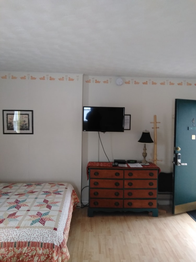 Midway Lodging - photo 21