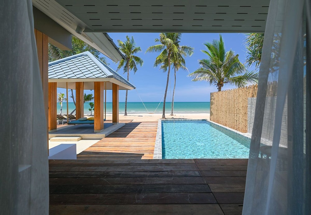 Sirarun Resort in Prachuap Khiri Khan, Thailand