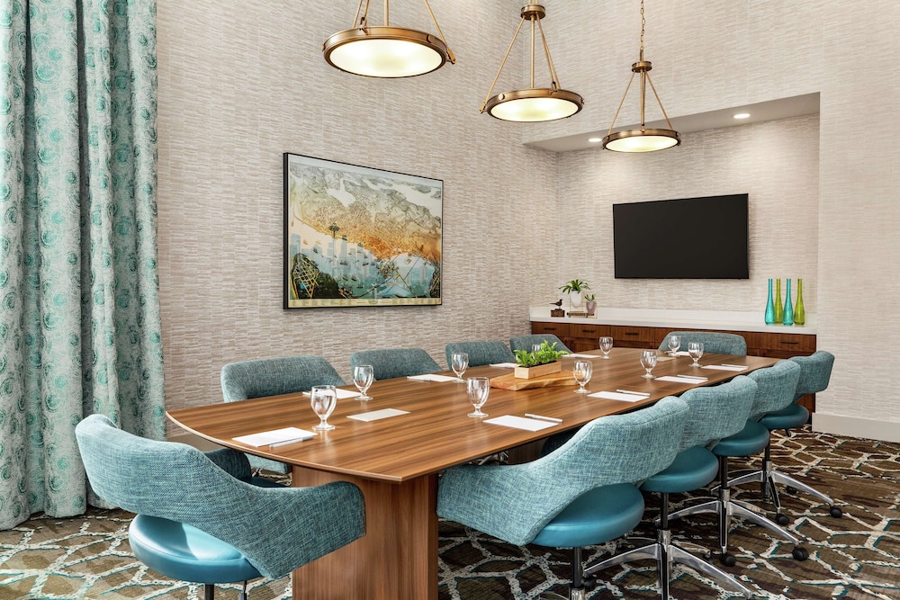 Hilton Garden Inn Seattle Airport - photo 29