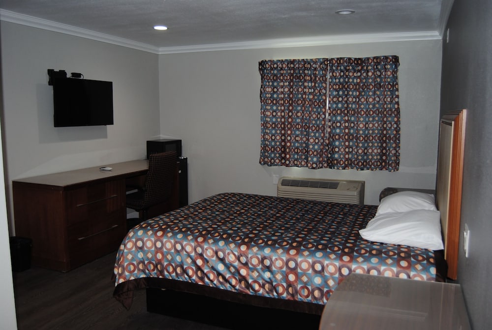 La Puente Inn Motel - photo 24