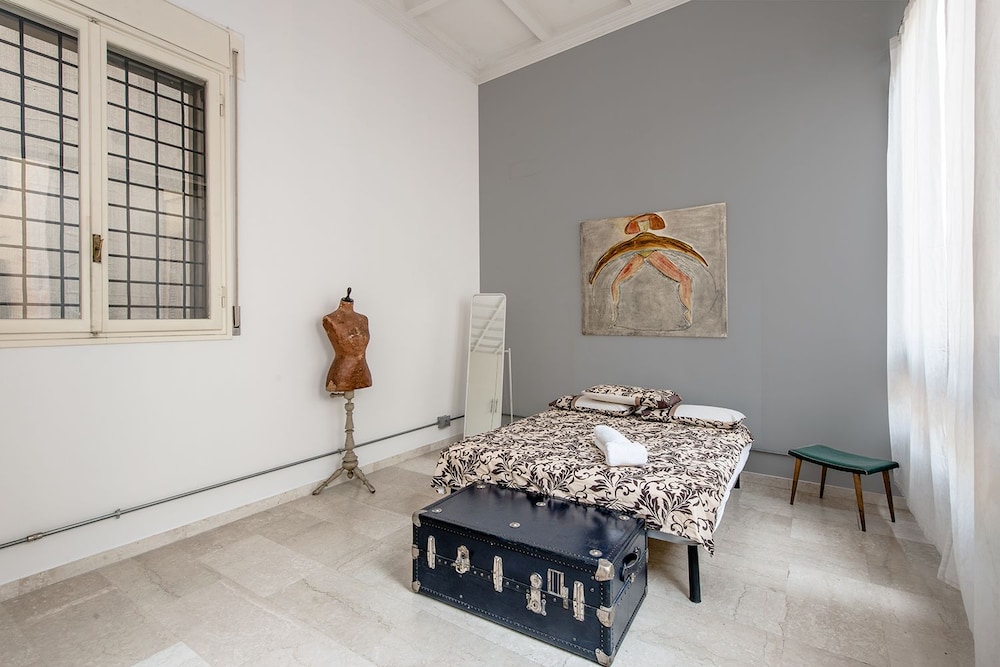 Suite Marconi — 4-Star Luxury Hotel in Bologna, Italy