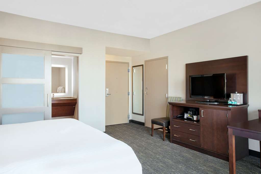 Wyndham San Diego Bayside - photo 14