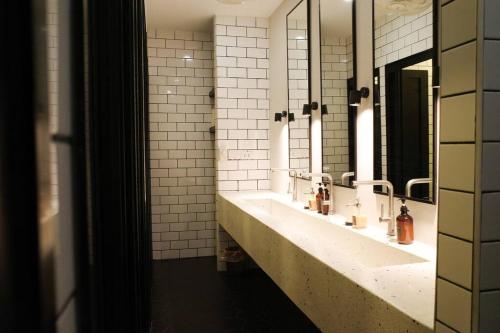 Potji's private apartment