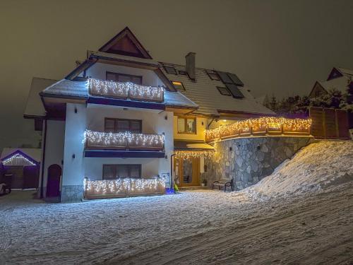 Apartamenty Na Przełaj LUX zewnętrzna sauna fińska i zewnętrzne gorące jacuzzi cały rok — 4-Star Luxury Hotel in Poronin, Poland