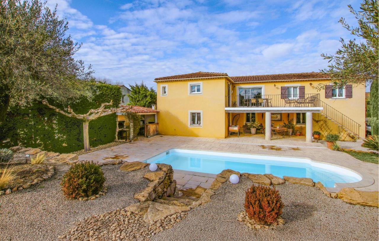 Nice Home in Sarrians with Wifi — 4-Star Luxury Hotel in Sarrians, France