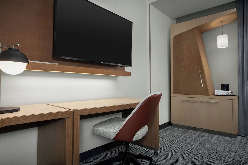 Courtyard by Marriott Atlanta Kennesaw - photo 15