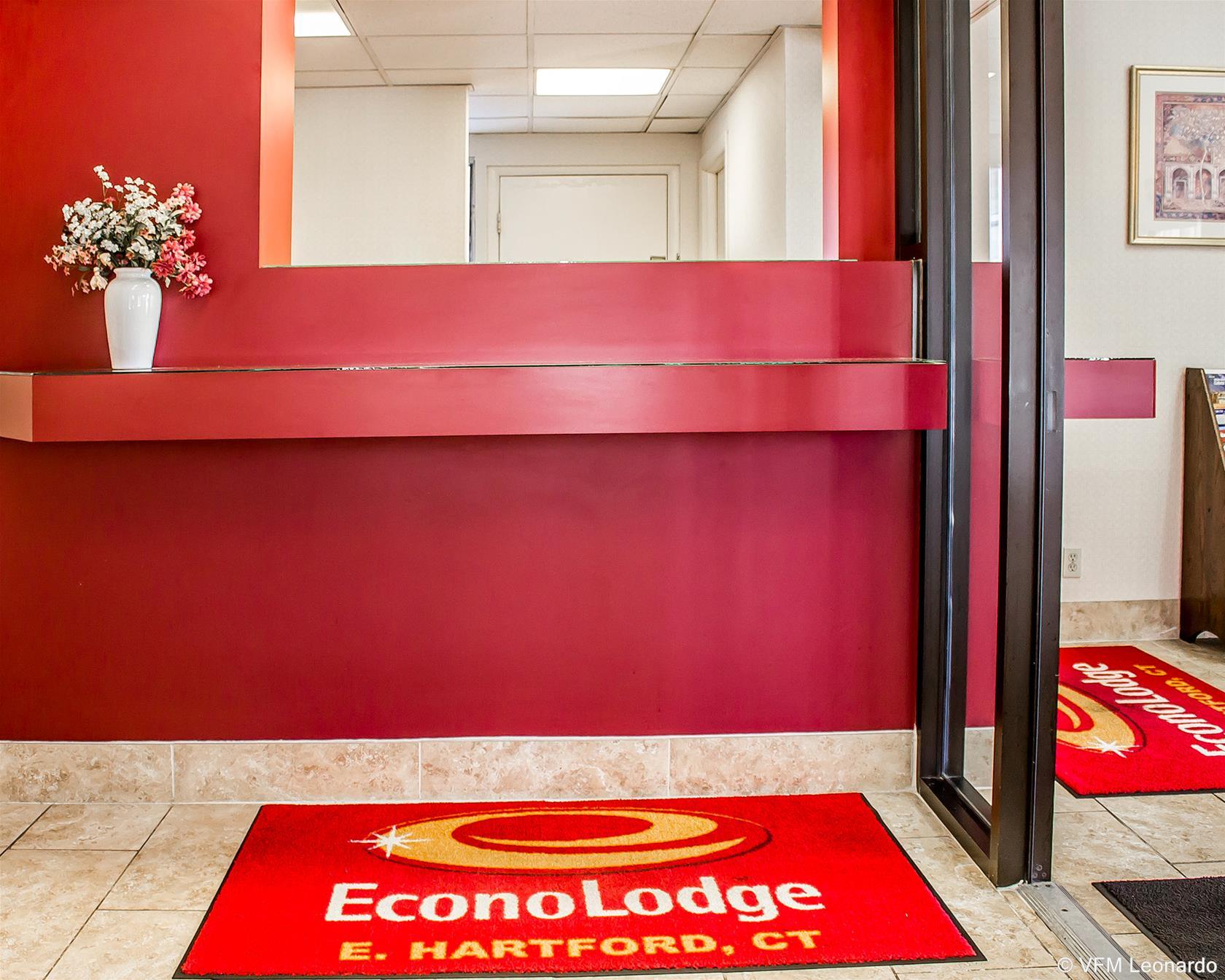Economy Inn East Hartford CT - photo 25