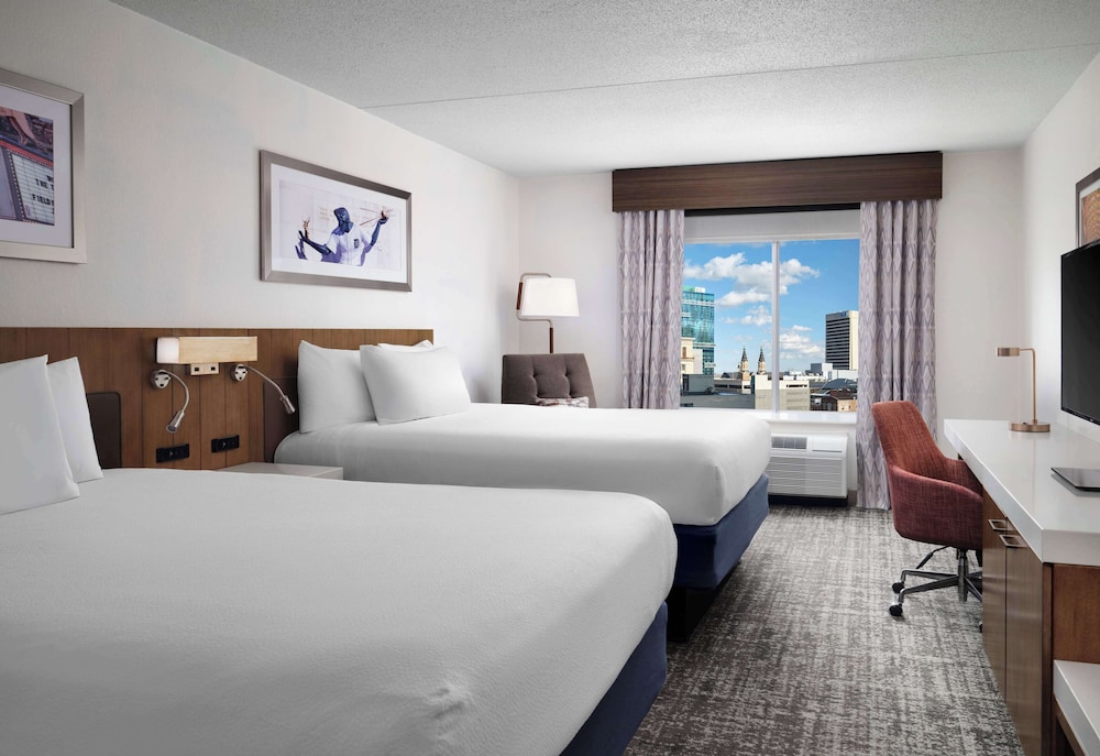 Hilton Garden Inn Detroit Downtown - photo 8