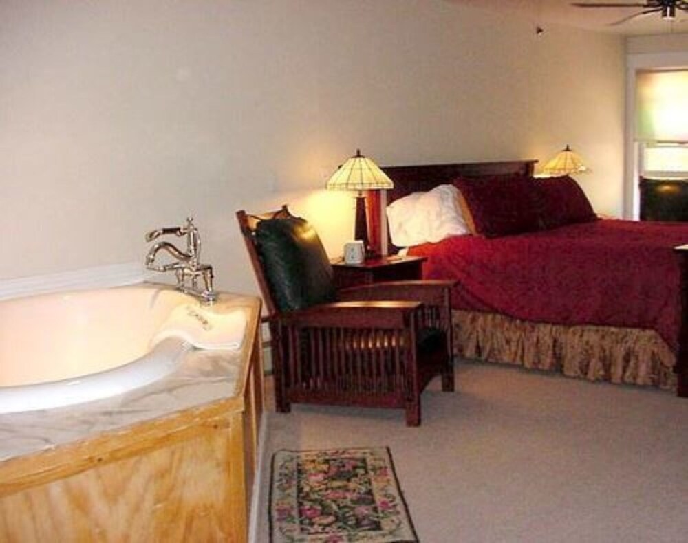 Alps Boulder Canyon Inn - photo 15