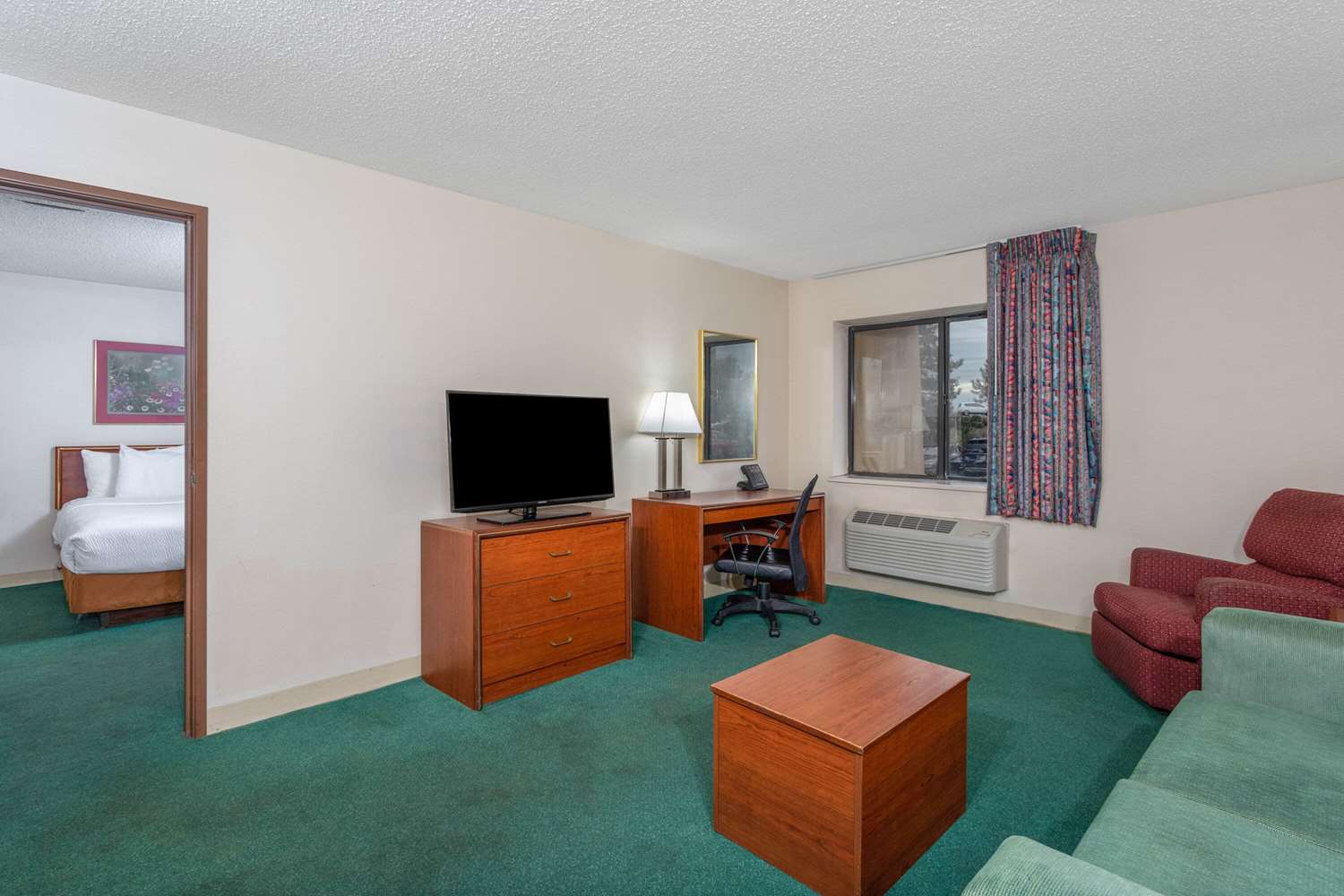 Norwood Inn & Suites Indianapolis East Post Drive - photo 24