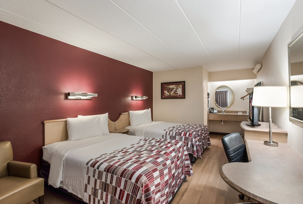 Red Roof Inn Philadelphia Trevose - photo 16