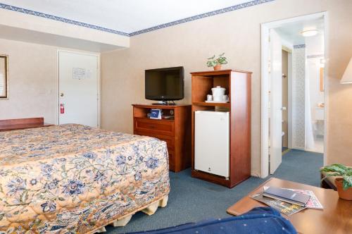 Saga Motor Hotel Pasadena - photo 42