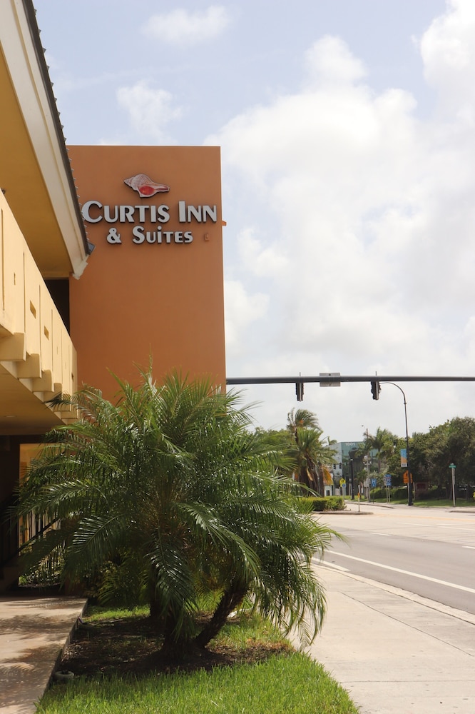 Curtis Inn & Suites - photo 41