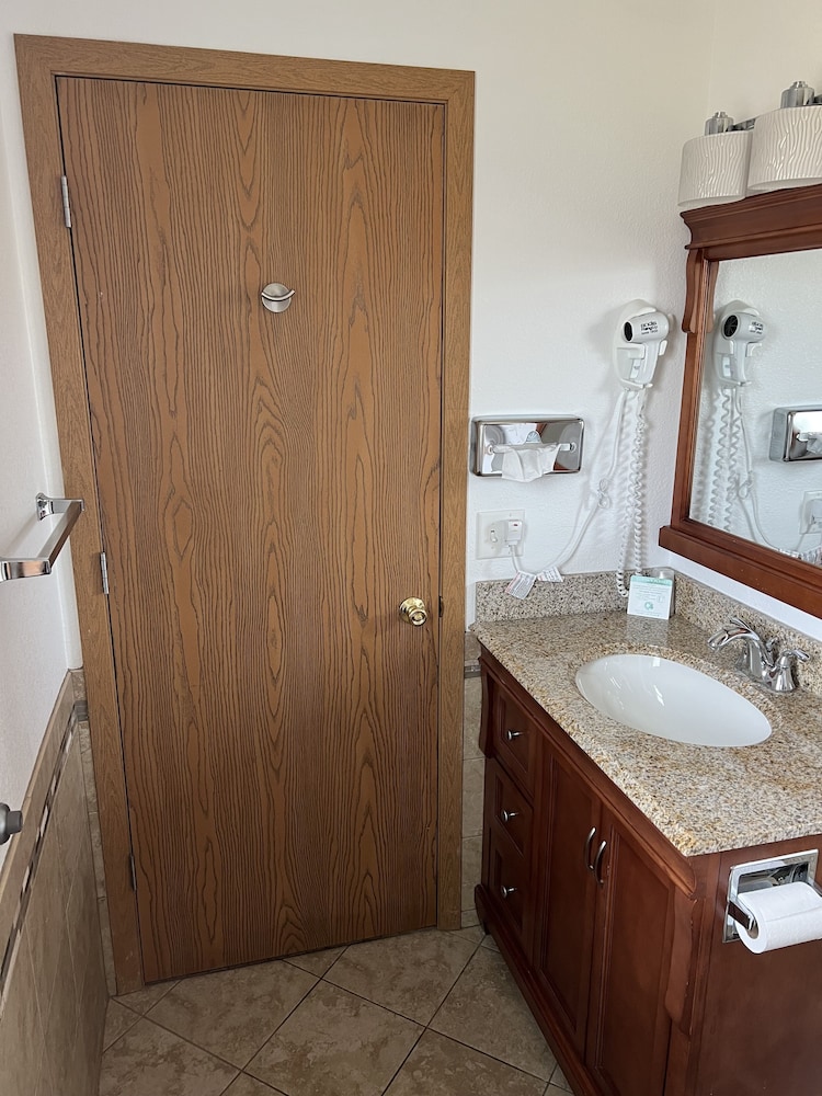 All Star Inn & Suites - photo 269
