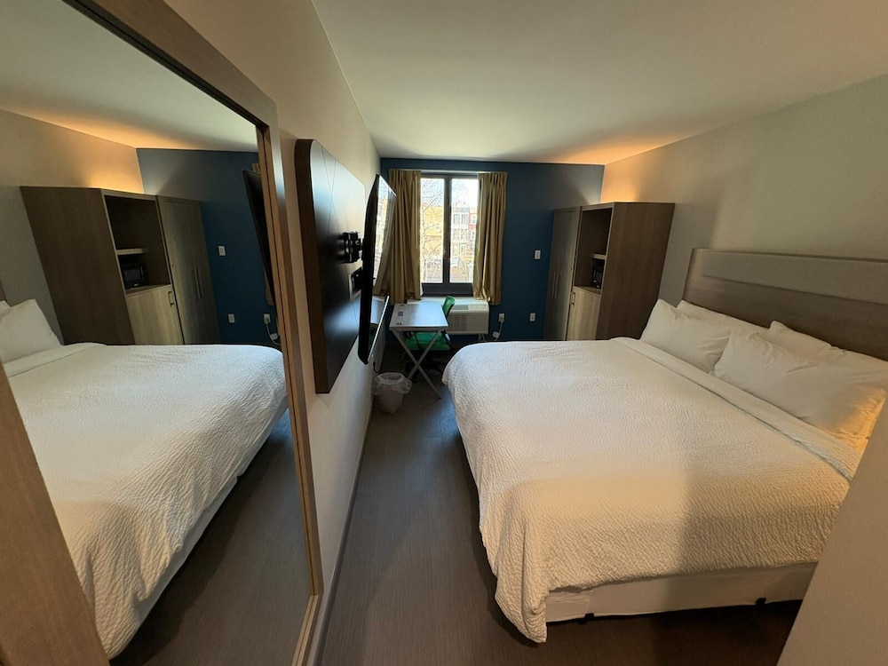 Holiday Inn Express & Suites Bronx NYC an IHG Hotel - photo 12