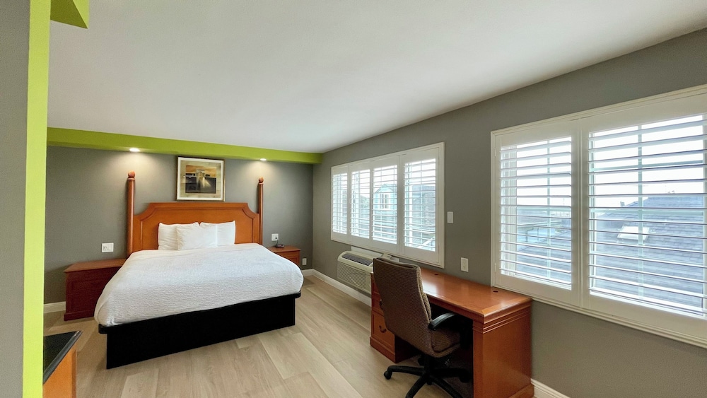 The SeaScape Inn - photo 7