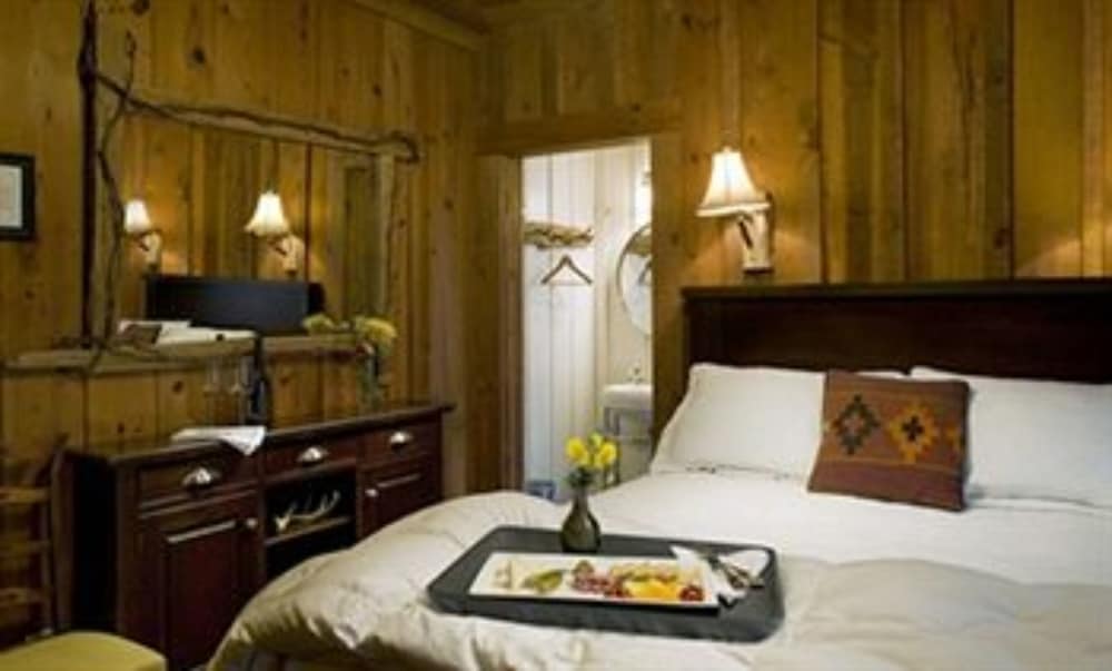 Lake Rabun Hotel & Restaurant - photo 17