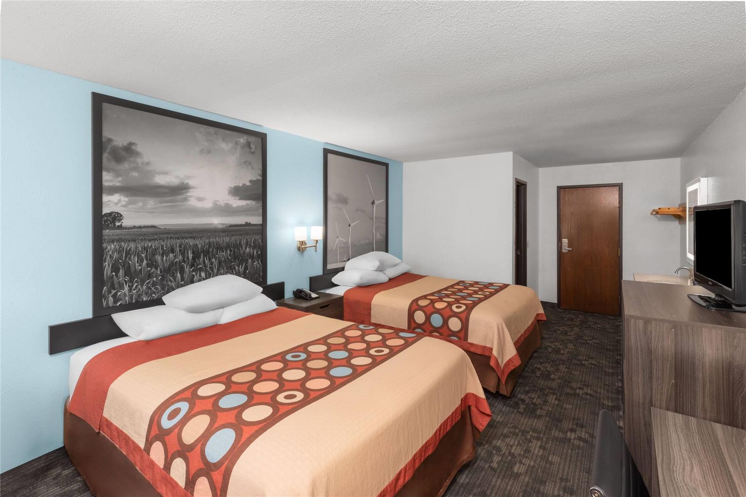 Super 8 by Wyndham Rock Port MO - photo 15
