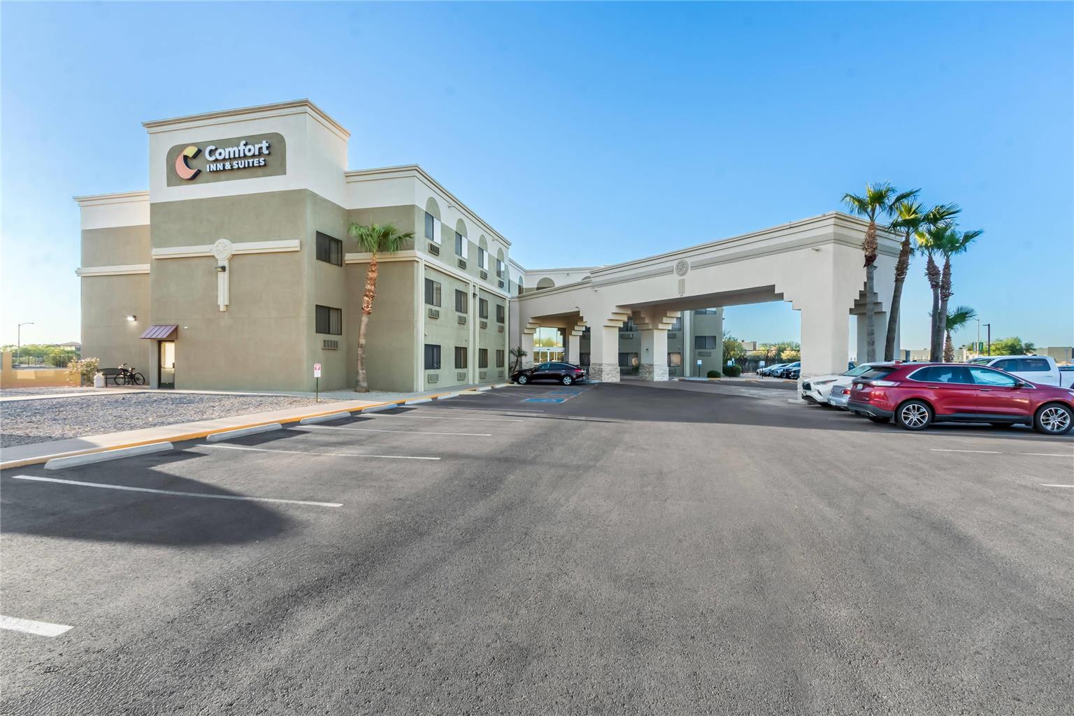 Comfort Inn & Suites Surprise Near Sun City West — hotel in Surprise
