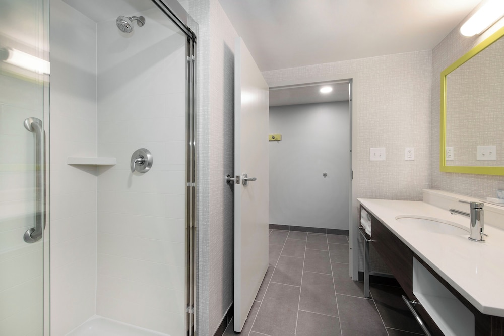 Hampton Inn & Suites Burlington NC - photo 31