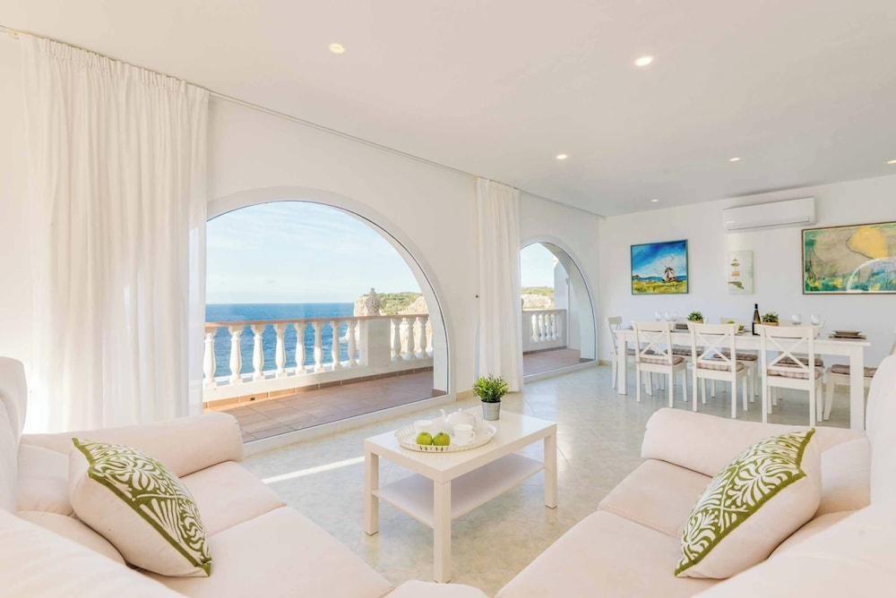 Alta Mar Vr - carbon neutral hotel in Alaior