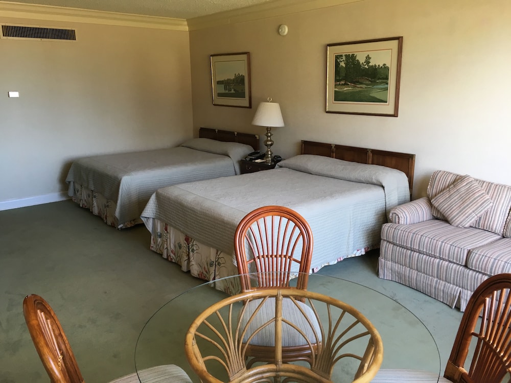 The Inn at Houndslake - photo 6