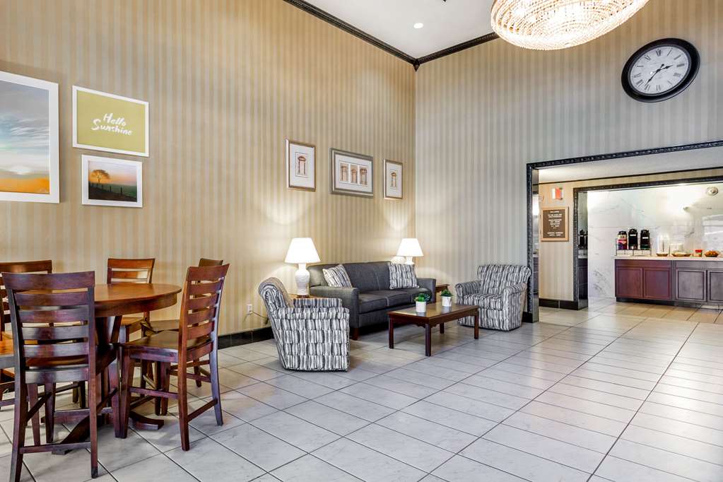 Days Inn by Wyndham Westminster - photo 4