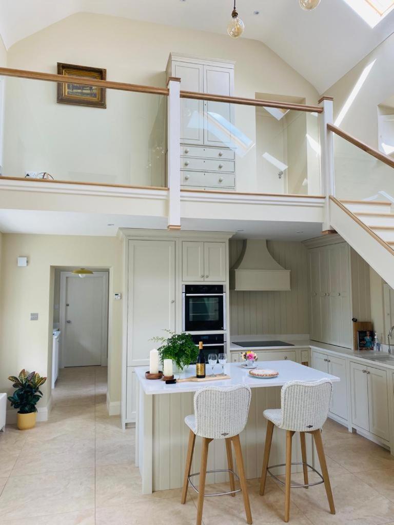 The Granary Luxuriously Restored Barn on a Farm