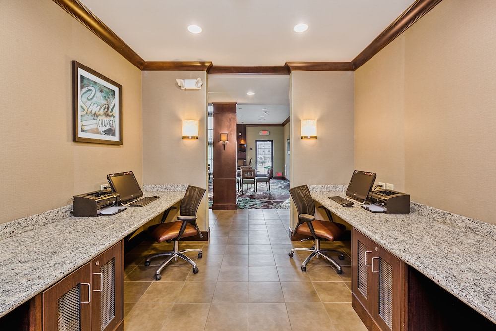 Staybridge Suites Bismarck by IHG - photo 64
