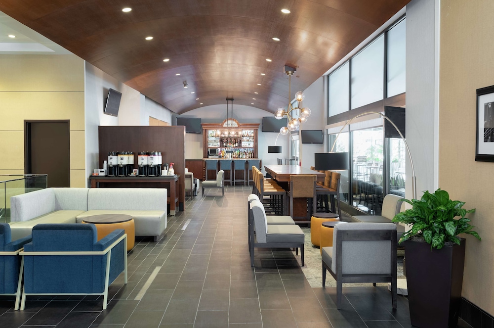 Hampton Inn Philadelphia Center City Convention Center - photo 2