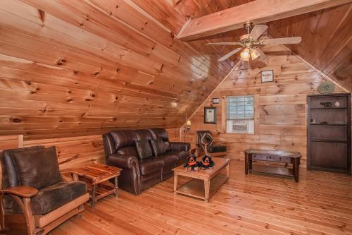 Highland Dream Hot Tub FREE tickets each paid day Near Dollywood WIFI - photo 8