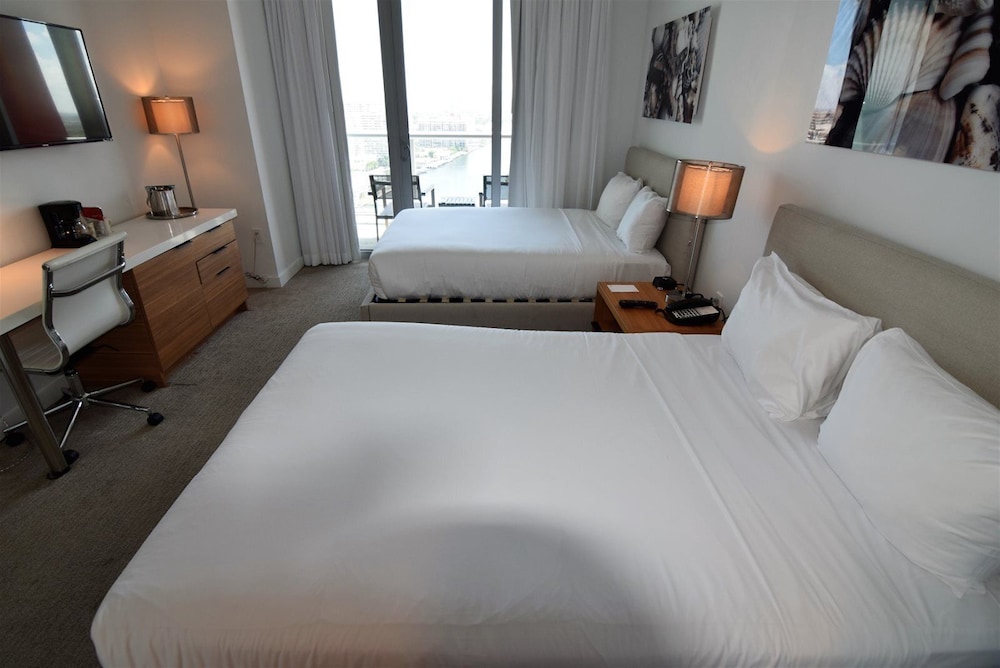 Stuning Ocean View 3 Bed 3 Bath Across The Beach @ Beachwalk - photo 6