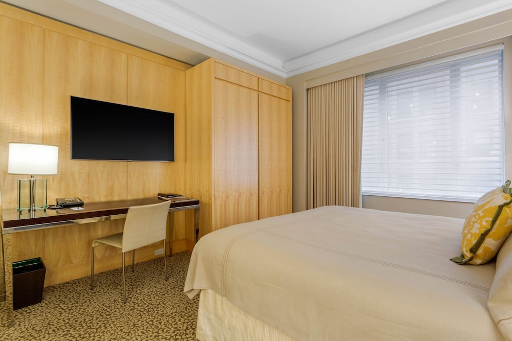 Omni Berkshire Place - photo 11