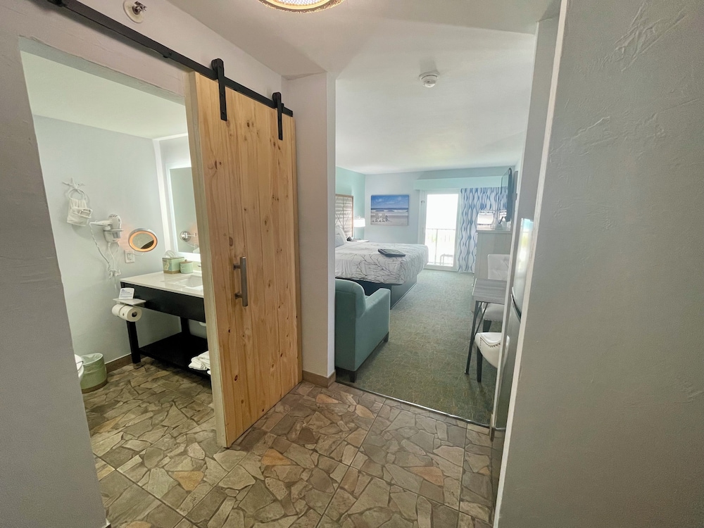 Ocean Sands Beach Boutique Inn 1 Acre Private Beach - photo 40