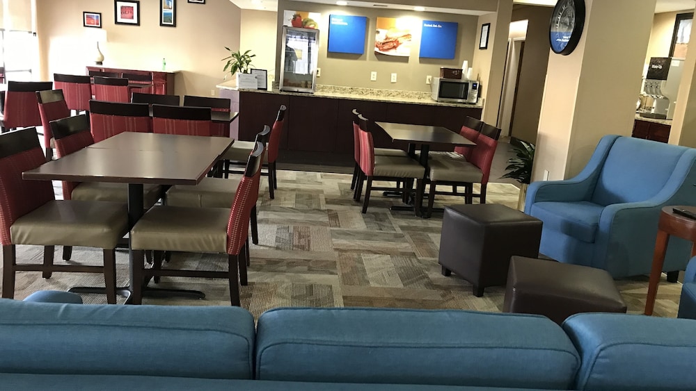 Comfort Inn Erie Near Presque Isle - photo 17