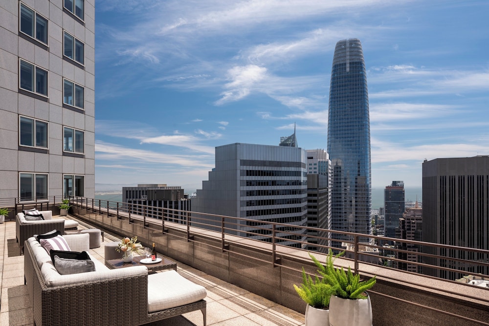 Four Seasons Hotel San Francisco at Embarcadero - photo 16