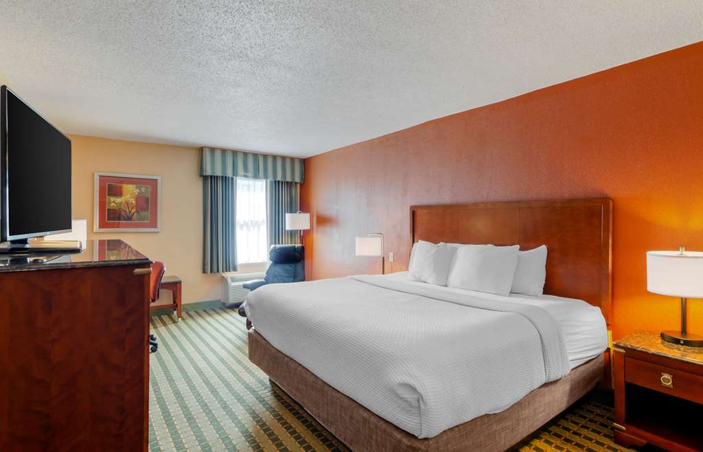 Best Western Plus Inn at Valley View - photo 4