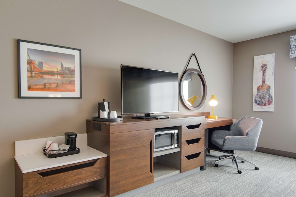 Hampton Inn & Suites Nashville North Skyline - photo 12