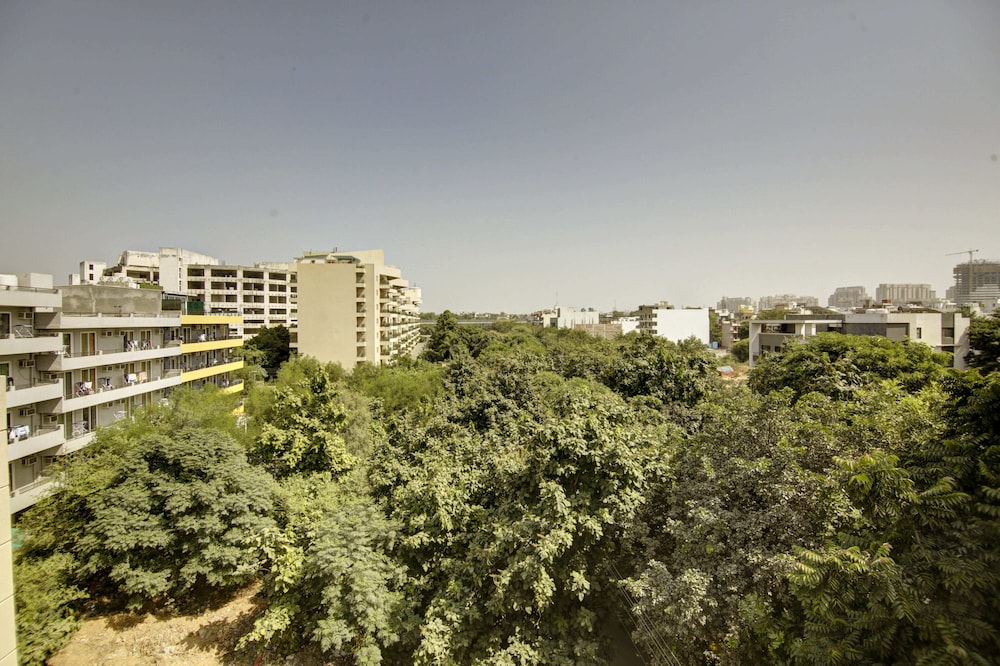 Saltstayz Corporate Suites Golf Course Road